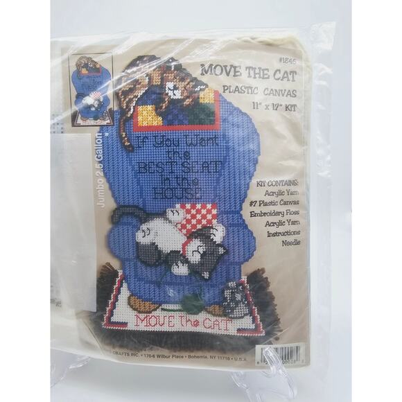 Vintage Move The Cat Plastic Canvas Craft - Picture 1 of 3